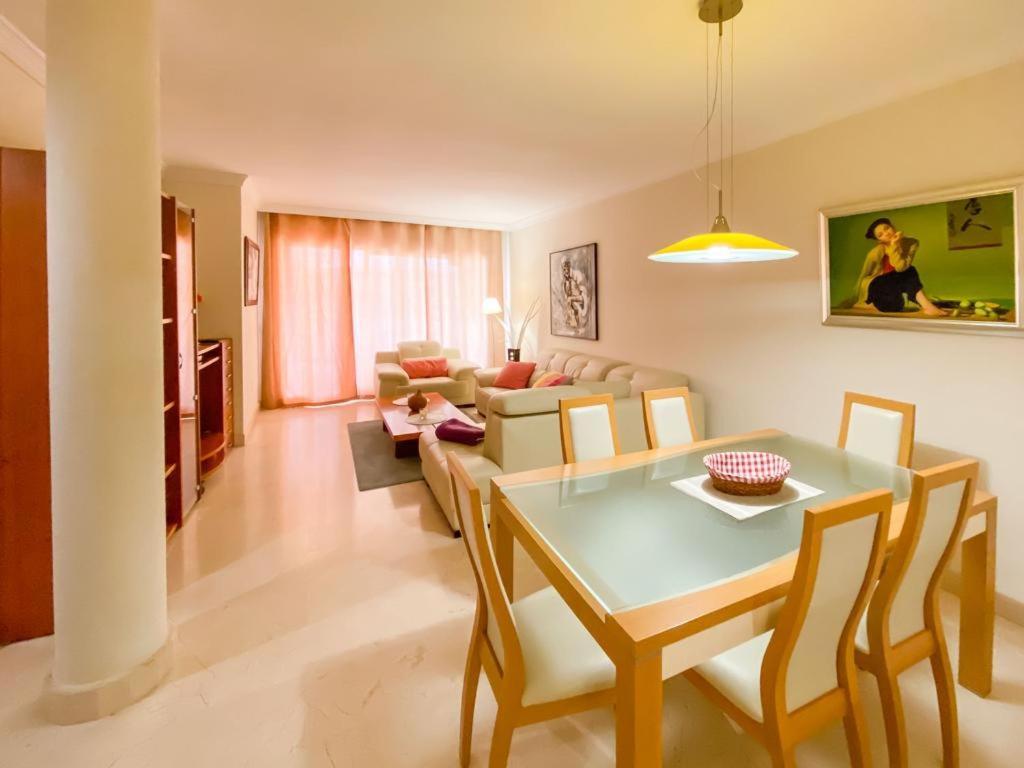 Apartamento En Los Patios De Santa Maria Golf 马尔韦利亚 外观 照片