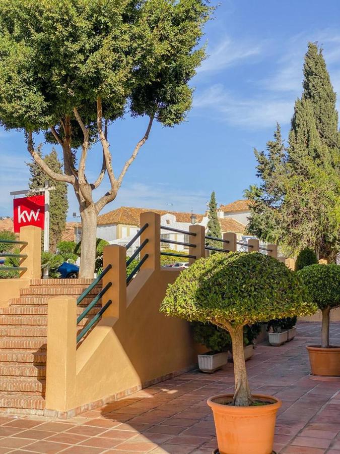 Apartamento En Los Patios De Santa Maria Golf 马尔韦利亚 外观 照片