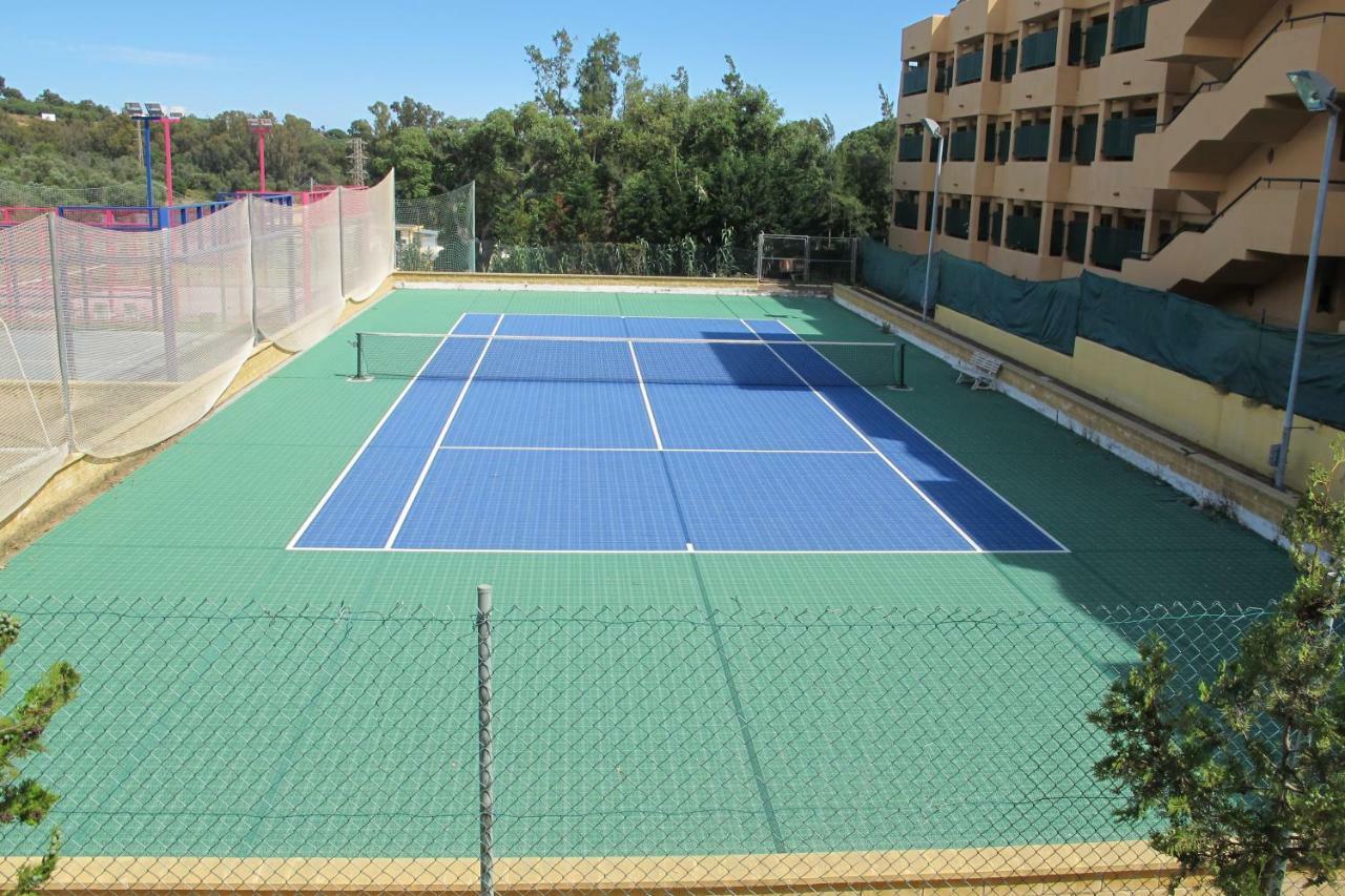 Apartamento En Los Patios De Santa Maria Golf 马尔韦利亚 外观 照片