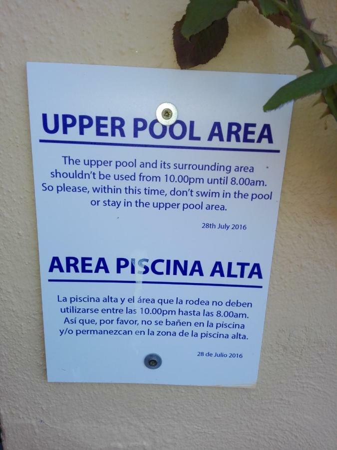 Apartamento En Los Patios De Santa Maria Golf 马尔韦利亚 外观 照片